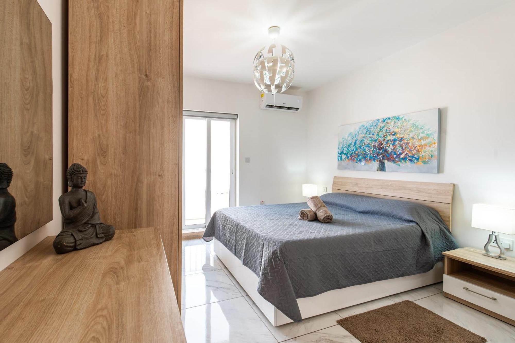 Апартаменты Poseidon Court Penthouse Superior Сент-Полс-Бей Экстерьер фото