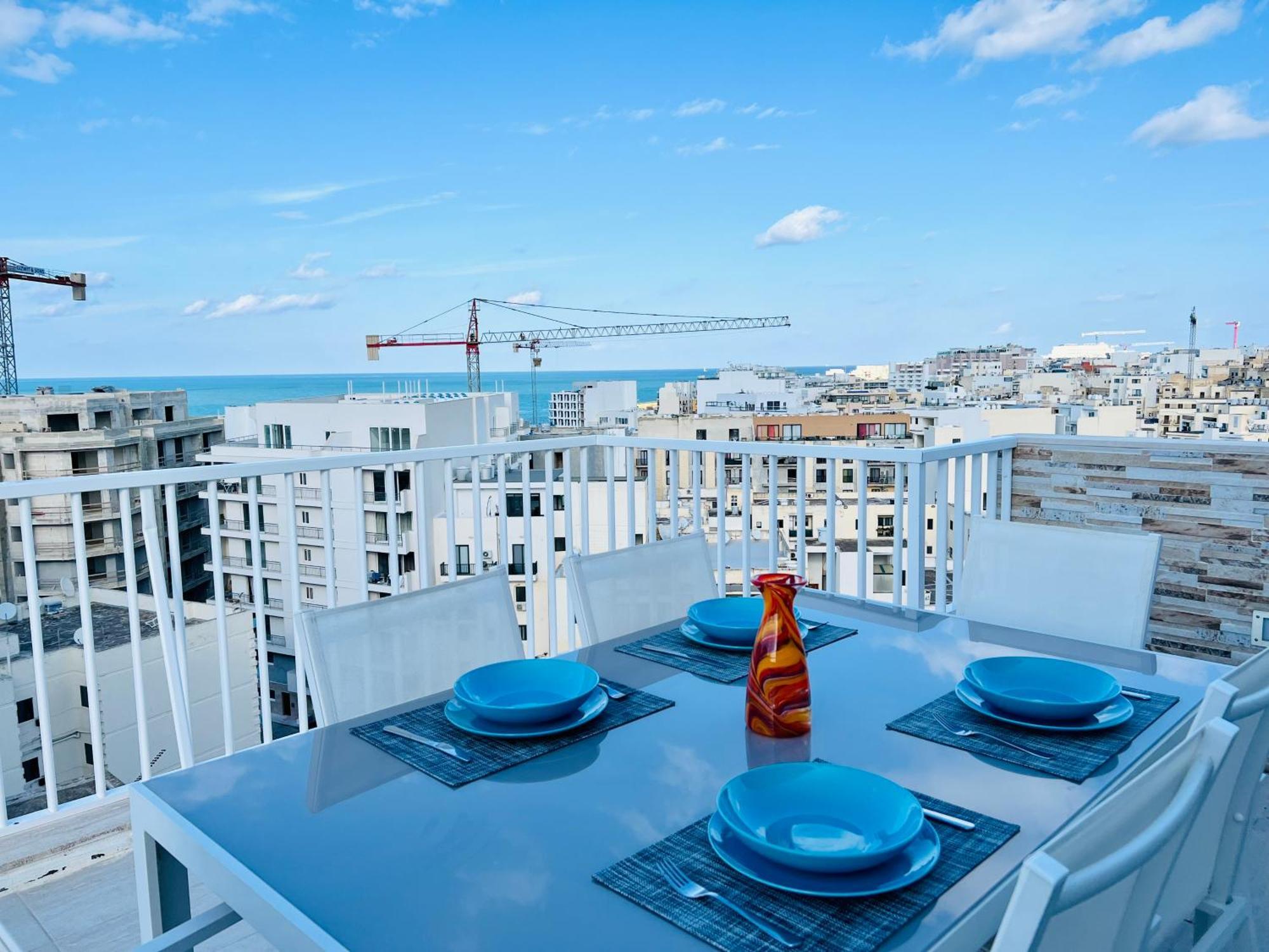 Апартаменты Poseidon Court Penthouse Superior Сент-Полс-Бей Экстерьер фото